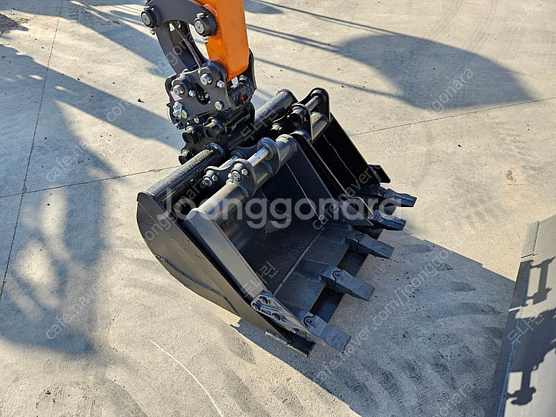 두산 DX17Z 7 2024년식 신차 가동4시간 버켓3...--8