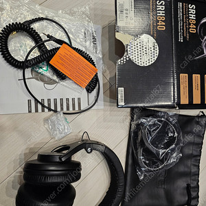 슈어 Shure SRH-840 모니터링 헤드폰 판매합니다