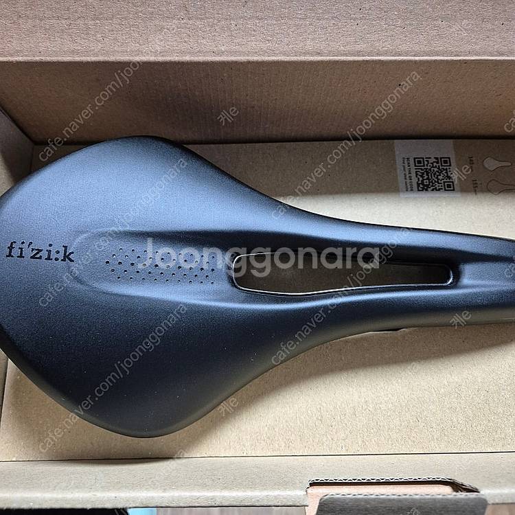 피직 템포 알리안테 R1 카본레일 안장 145mm--1