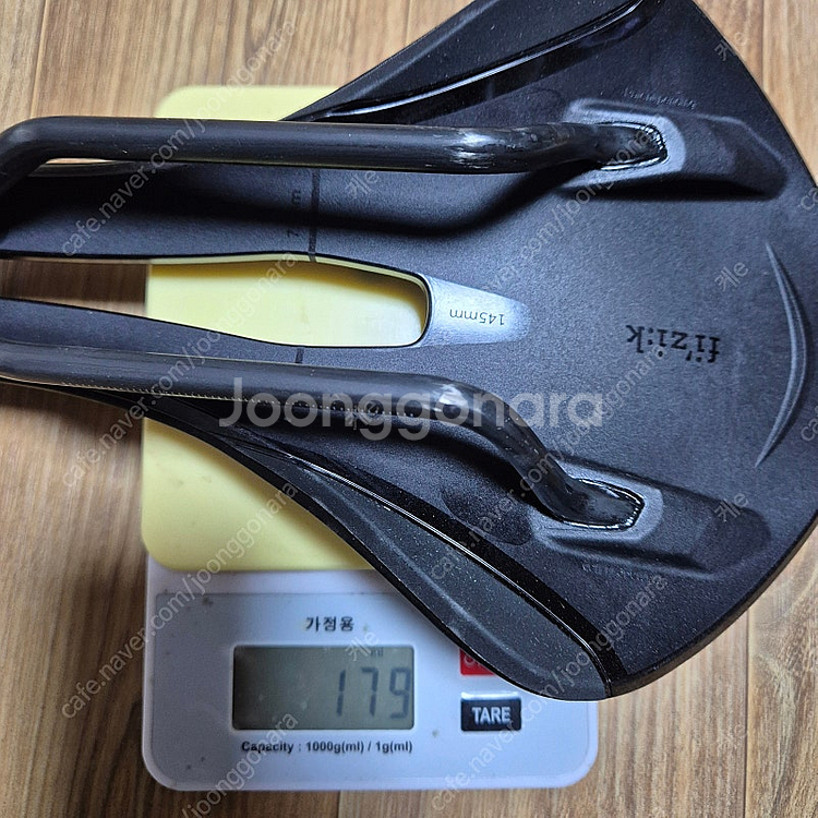 피직 템포 알리안테 R1 카본레일 안장 145mm--2