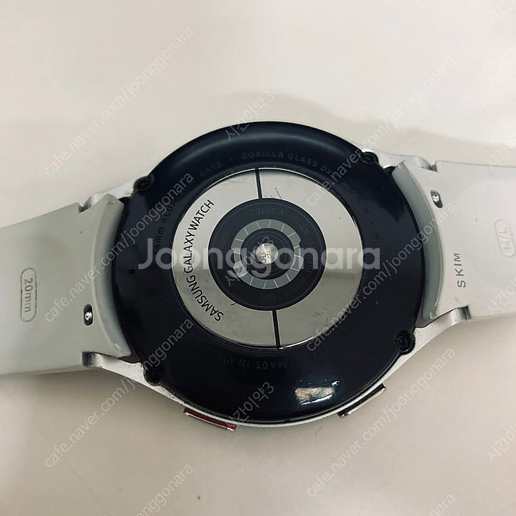 갤럭시 워치4 실버 44MM S급 케이블포함 7만5천원...--4