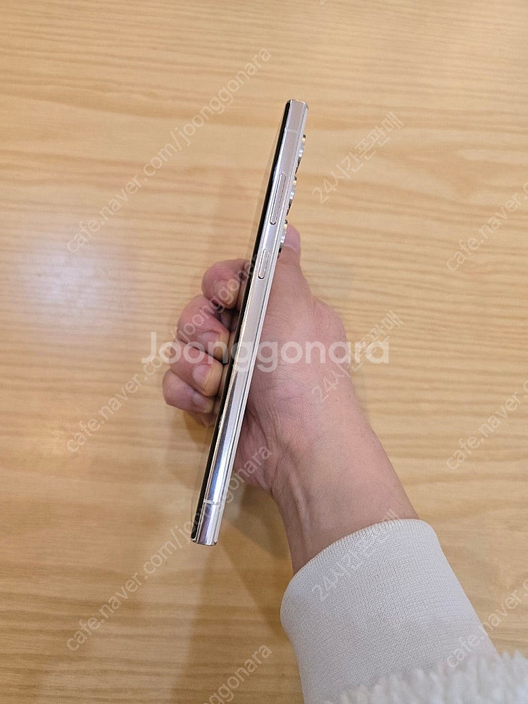 갤럭시s23울트라크림512gb 자급제폰판매합니다--6