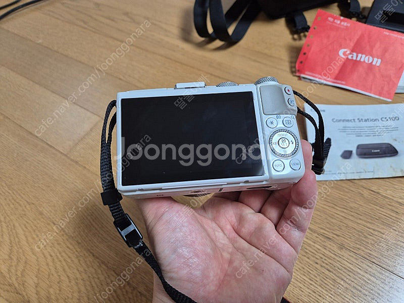 canon eosm3--2