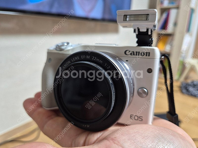 canon eosm3--5