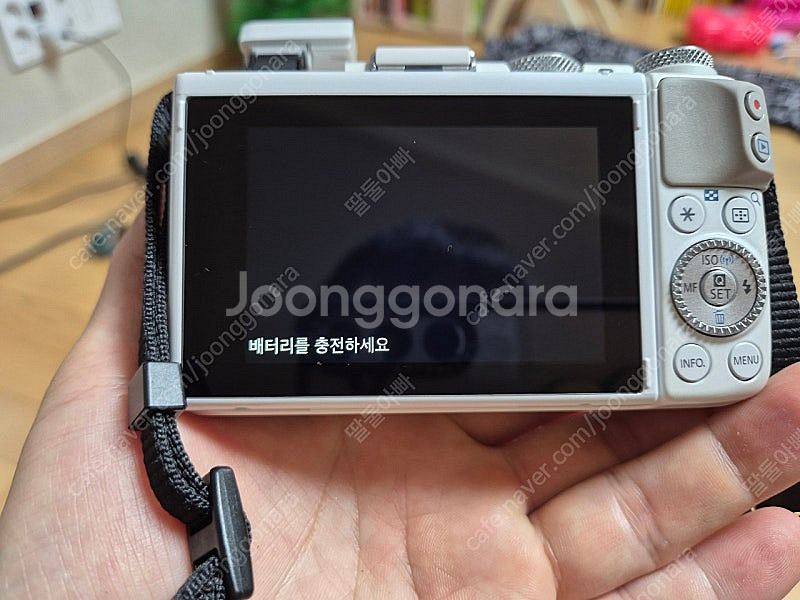 canon eosm3--6