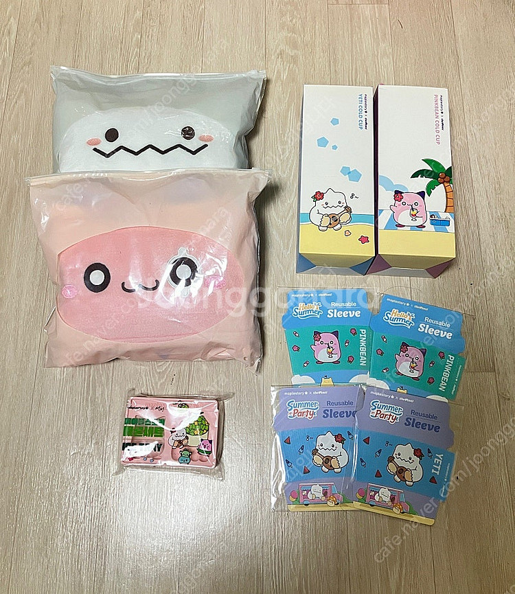 미개봉 메이플 콜라보 굿즈 일괄(콜드컵 . 담요 . 슬...--0