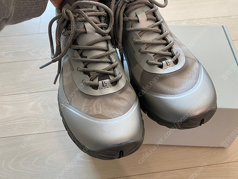 로우클래식 비브람 스니커즈, 로우클래식 운동화 실버 265--5