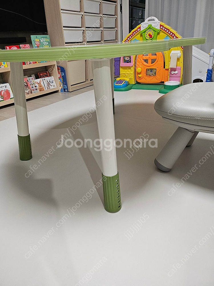 일룸 땅콩책상, 윙키즈의자(일괄)--2