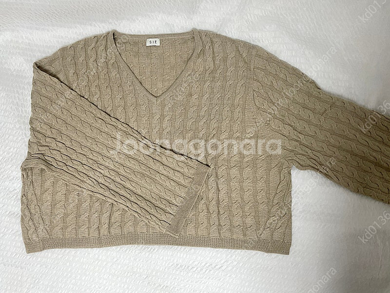 시에 SIE 헤이브 브이넥 크롭 - 베이지--1