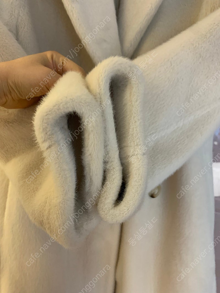 타하리 리버시블 무스탕 털코트--3