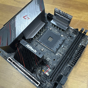 X570 Phantom Gaming-ITX/TB3 - ASRock 풀박스 애즈락 미니itx 보드 판매합니다.