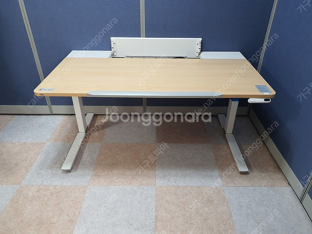 A급 퍼시스 1400 인에이블 모션데스크 판매합니다.--3
