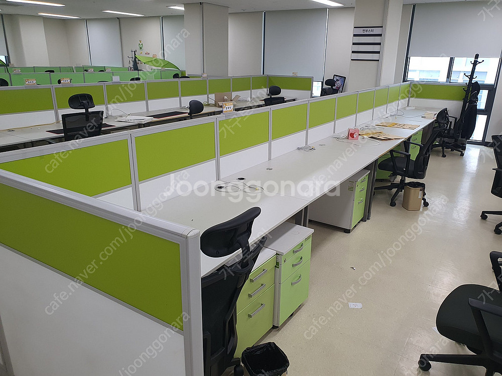 사무용책상 1600*800 이동서랍 투톤 우드파티션 시...--1