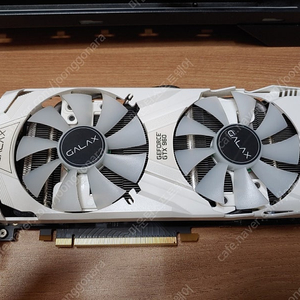 갤럭시 GTX 960 EX OC 화이트 2GB 팝니다