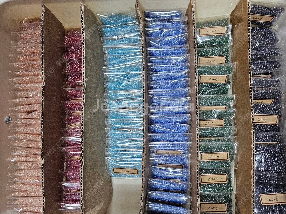 [가격내림]시드비즈 2mm, 3mm 다양한 컬러 대량 ...--7