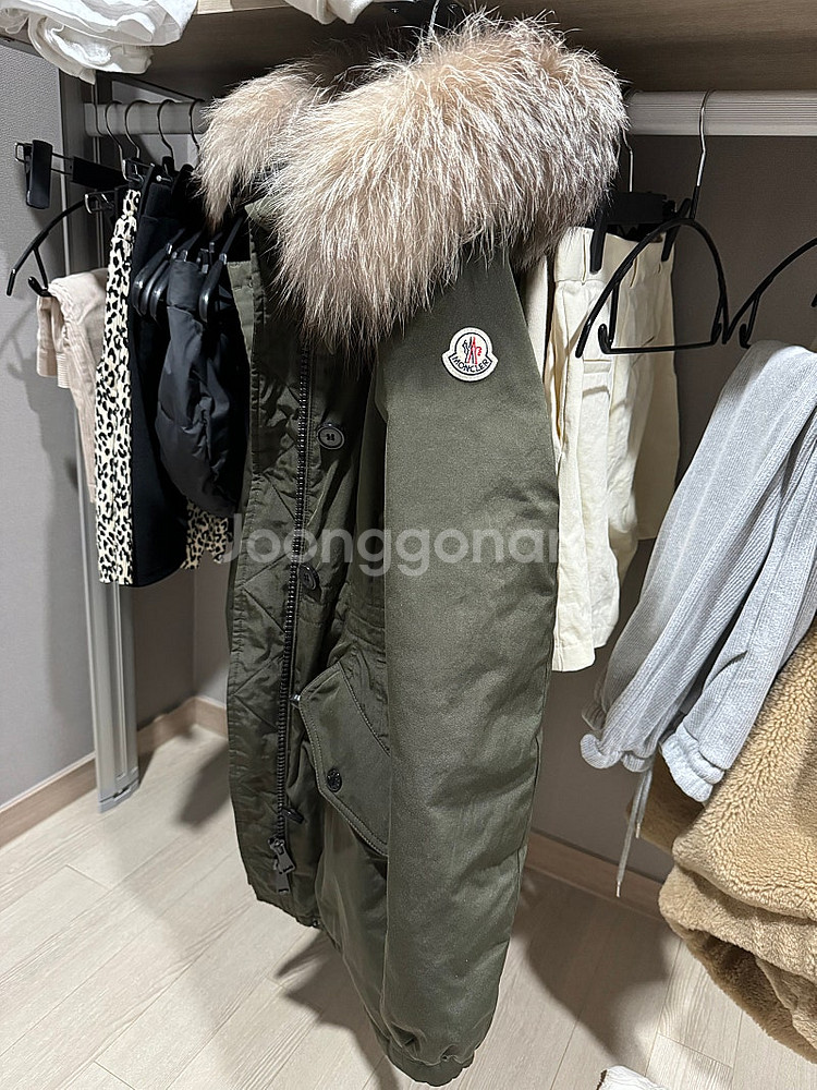 몽클레어 여성 야상패딩 몬티콜 0사이즈 새상품급--1