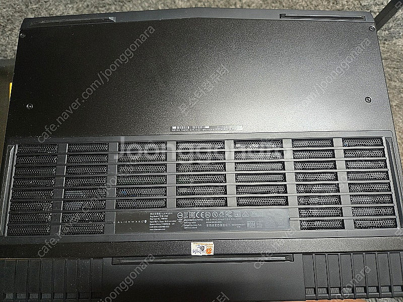 가격인하 델 에일리언웨어 15 R3 게임용 노트북입니다...--2