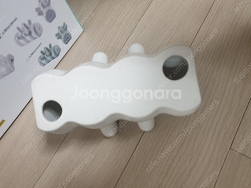 Snpe 도깨비손 화이트 거의 새상품 3만8천원--2