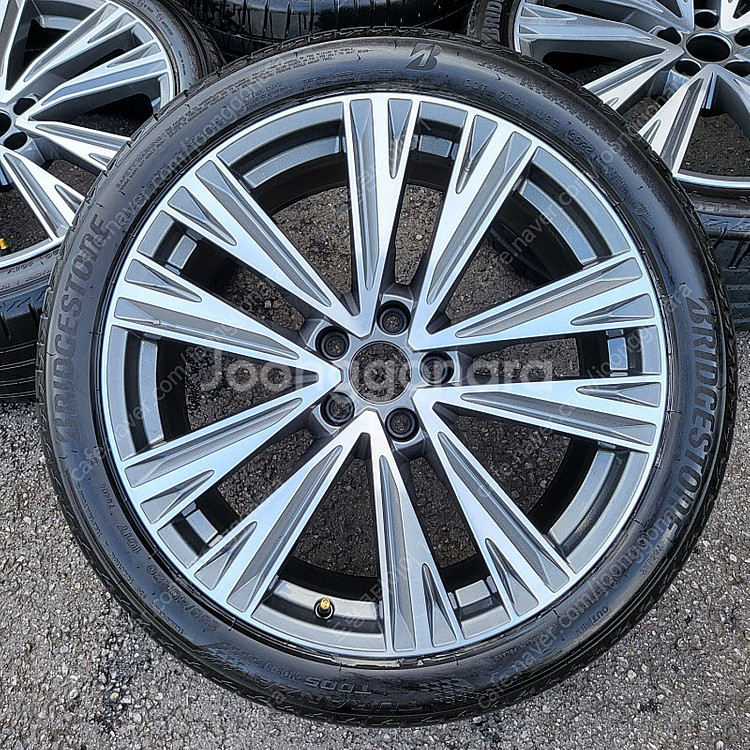 [판매]아우디 A6 C8 50TDI 20인치 순정휠 타...--1