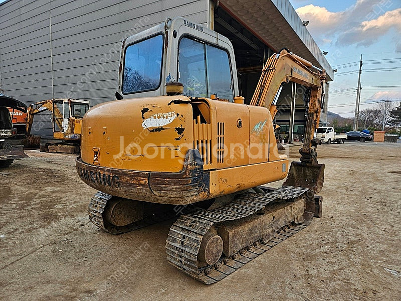 공투 굴삭기 삼성 볼보 MX55A 1999년식 중고굴삭...--2