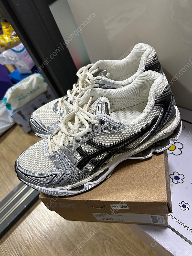 아식스 젤카야노 크림/ 블랙 (남자 245/ 여자 25...--0