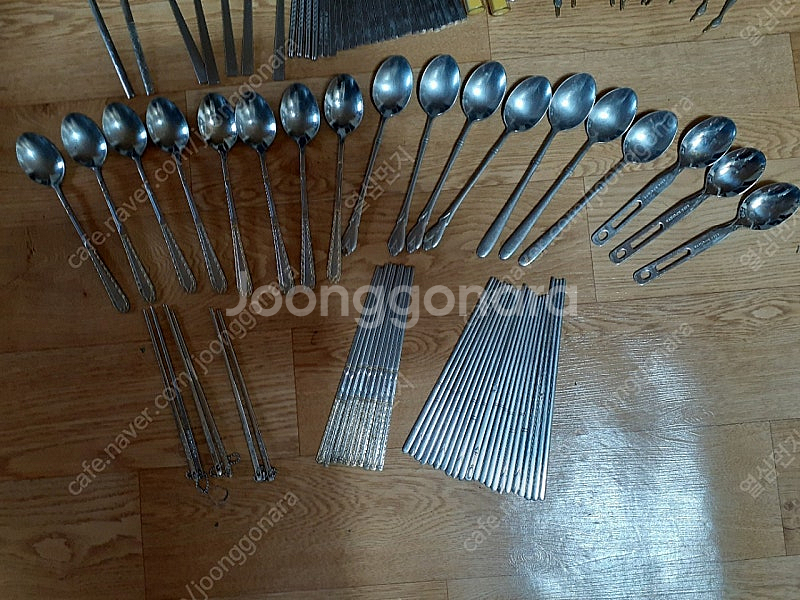 수저등 여러가지 있습니다 사용감있습니다 필요하신 분들은...--1