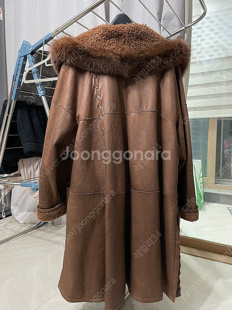 이상봉 디자이너 무스탕 코트 (사기꾼접근금지)--1