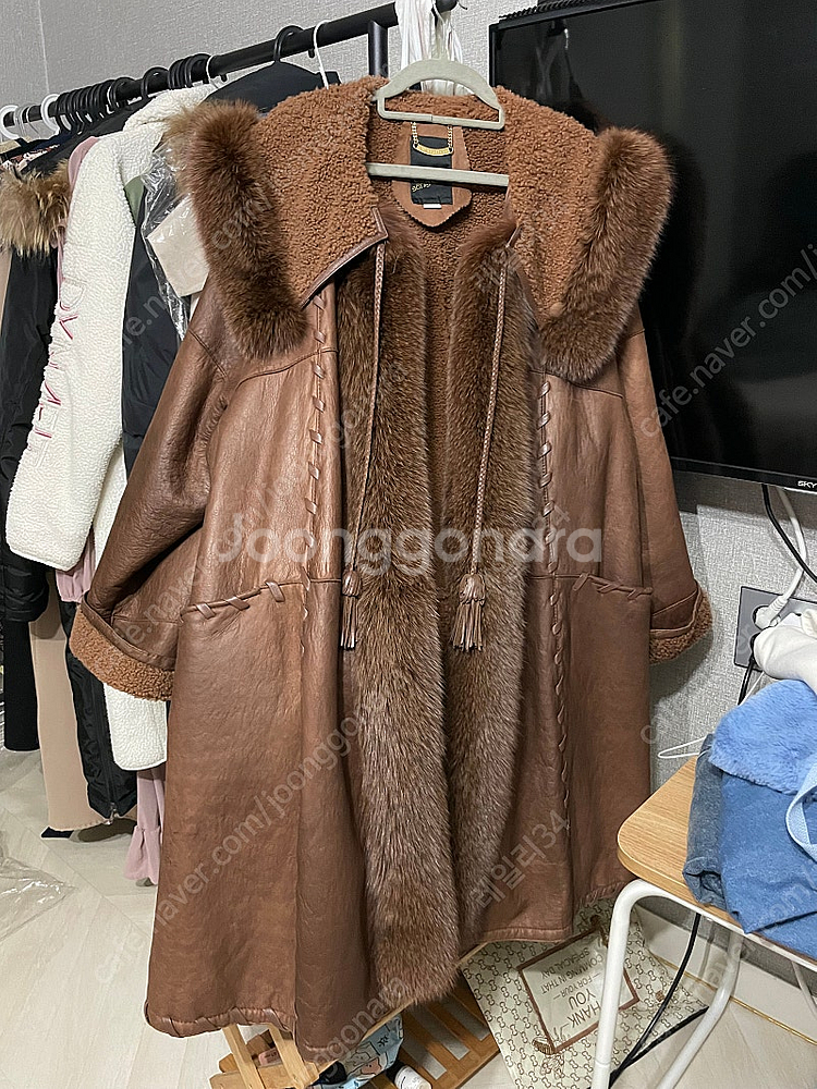 이상봉 디자이너 무스탕 코트 (사기꾼접근금지)--4