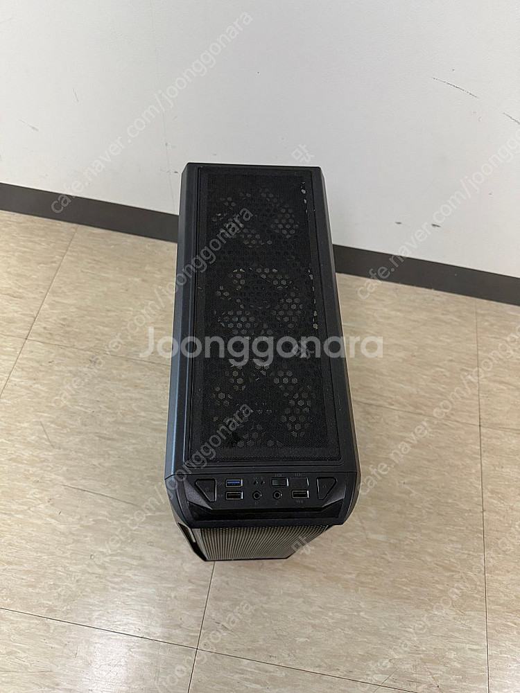 잘만 N5 MF PC케이스 팝니다.(중고)--2