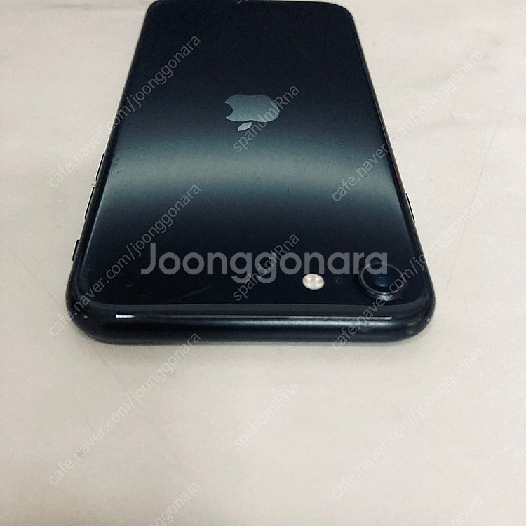 아이폰 SE2 블랙 64G 카메라무음 12만5천원 판매...--3