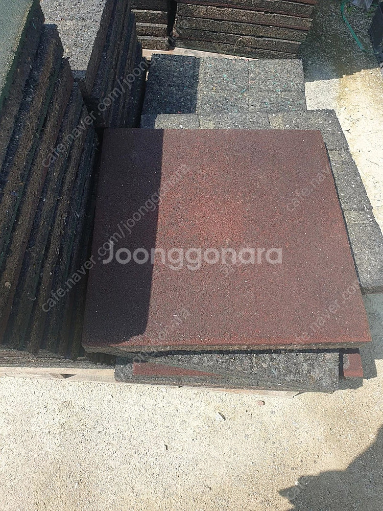 고무매트 중고제품 보도블럭 놀이터 헬스장 바닥재--2