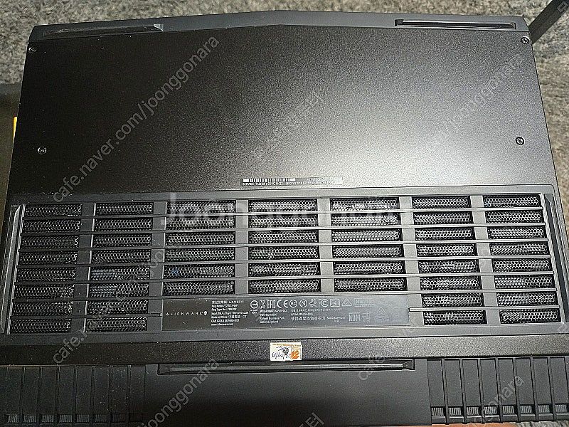 가격인하 델 에일리언웨어 15 R3 게임용 노트북입니다...--2