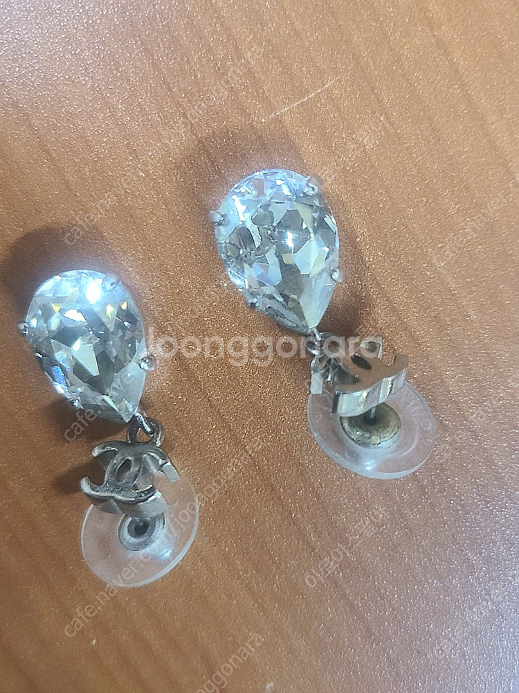 정품 샤넬 은장 크리스탈 귀걸이. 팝니다 정품 각인--3