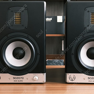 EVE AUDIO SC2070 모니터 스피커 신품급 판매합니다.