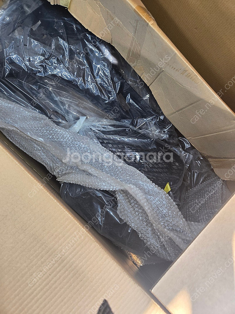 w212 e63amg 앞범퍼 전기형용 팝니다 새상품 미개봉--4