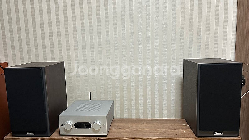 audiolab 오디오랩 M-One 인티앰프 + 마그낫...--0