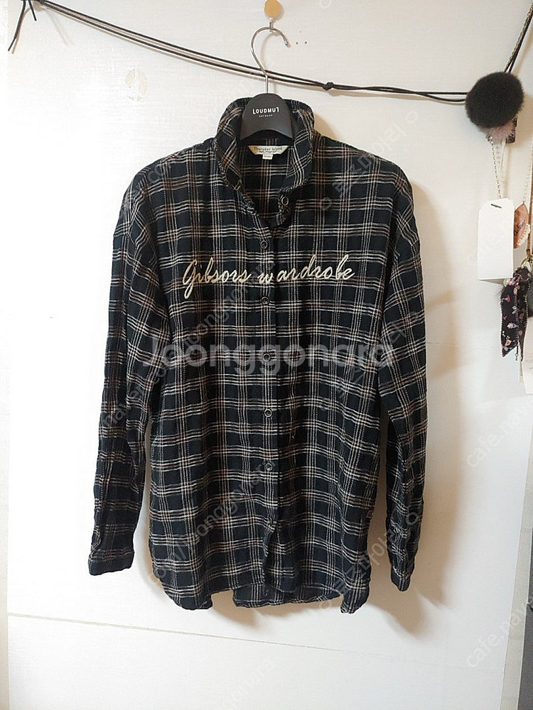 무배 새상품 S, M 앞자수 체크 블라우스 써스데이아일랜드 t168mbl235w 아이보리, 블랙--3