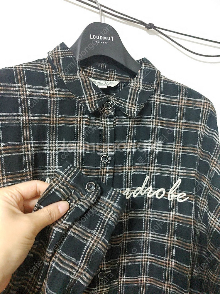 무배 새상품 S, M 앞자수 체크 블라우스 써스데이아일랜드 t168mbl235w 아이보리, 블랙--7