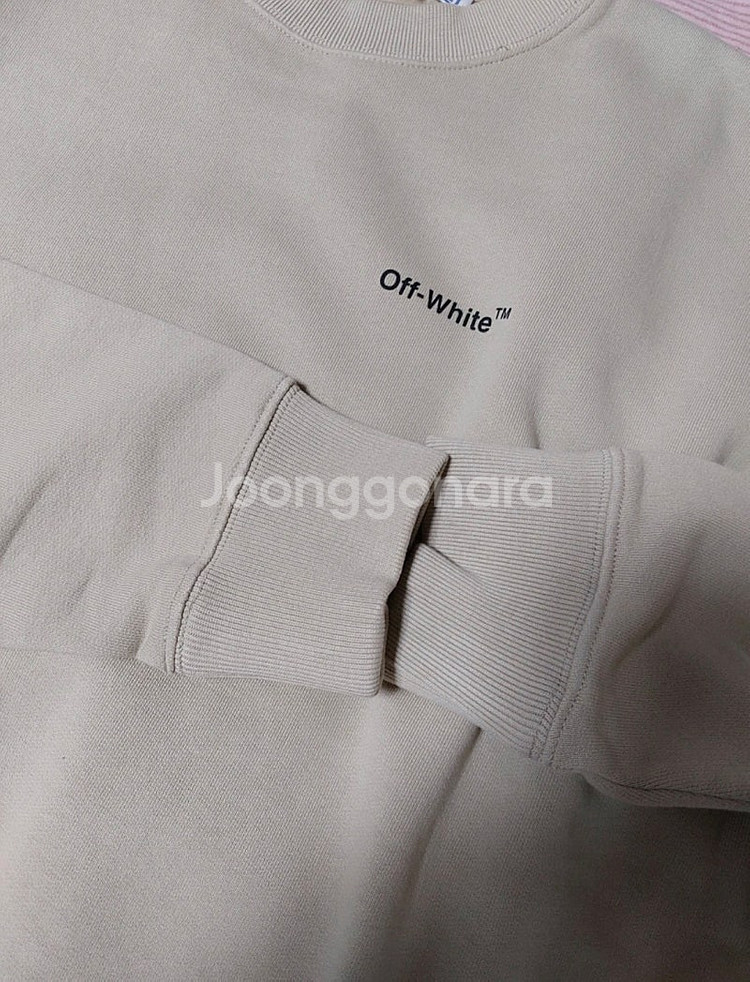 오프화이트 (Off White) 카라바조 애로우 맨투맨...--4