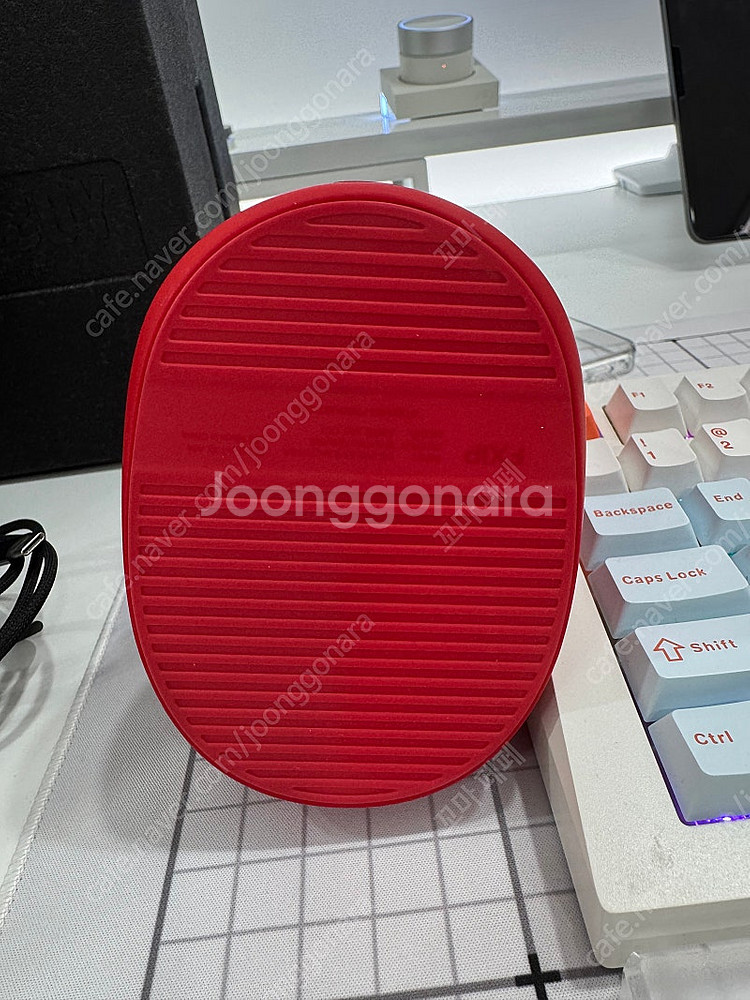잇섭 아톰 부츠 맥세이프 충전기--3