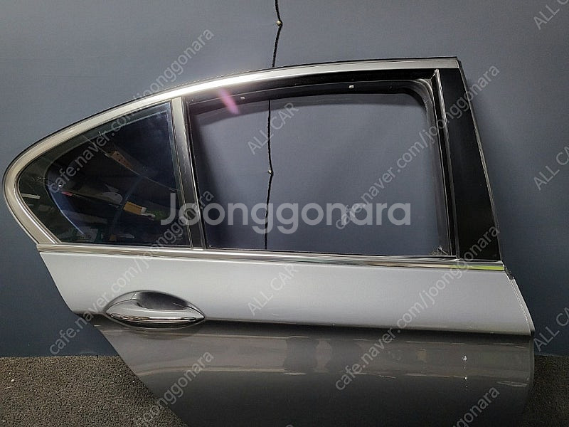 3018 BMW 5시리즈 F바디 후기형 조수석뒷문짝 2...--1