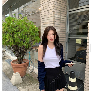 온트 예슬마켓 Liv Pleats Skirt 플리츠 스커트 XS 새상품 판매합니다 !