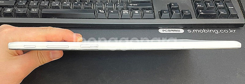 갤럭시탭4어드밴스 화이트 32GB 무잔상 상태좋은 중고...--4