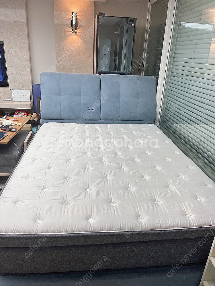 팔로모 벨라노 라지킹 침대--0