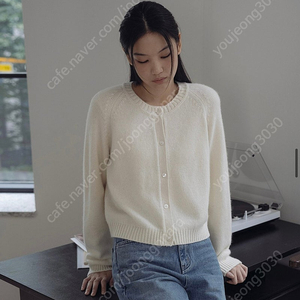 베뉴엣 serin cardigan milk 세린가디건