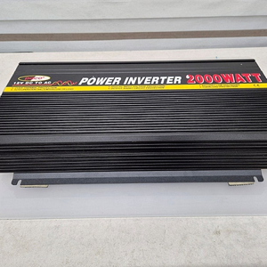 Power Inverter 2000WATT 12V DC TO AC