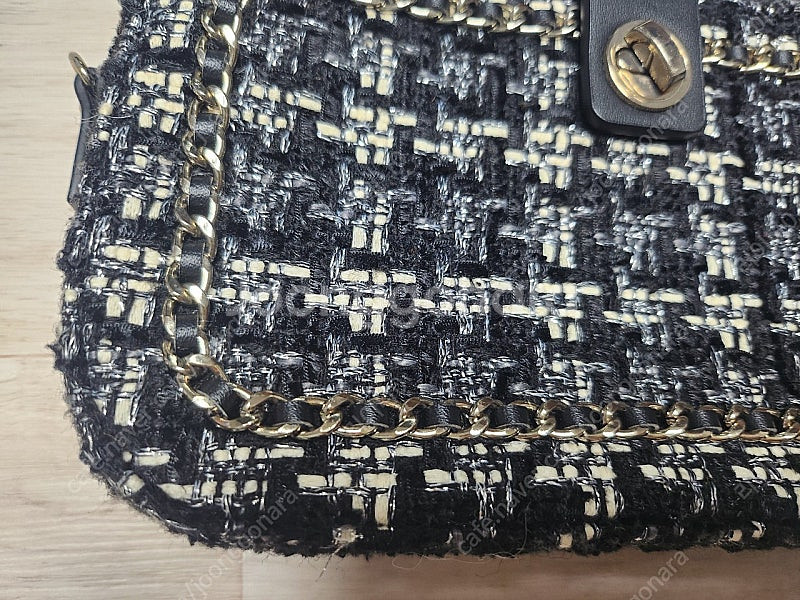 zara 트위드 크로스 미니백--1