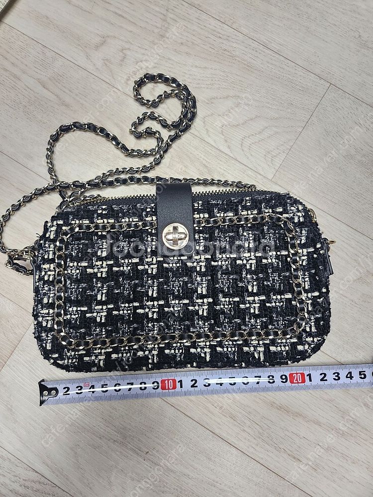 zara 트위드 크로스 미니백--5