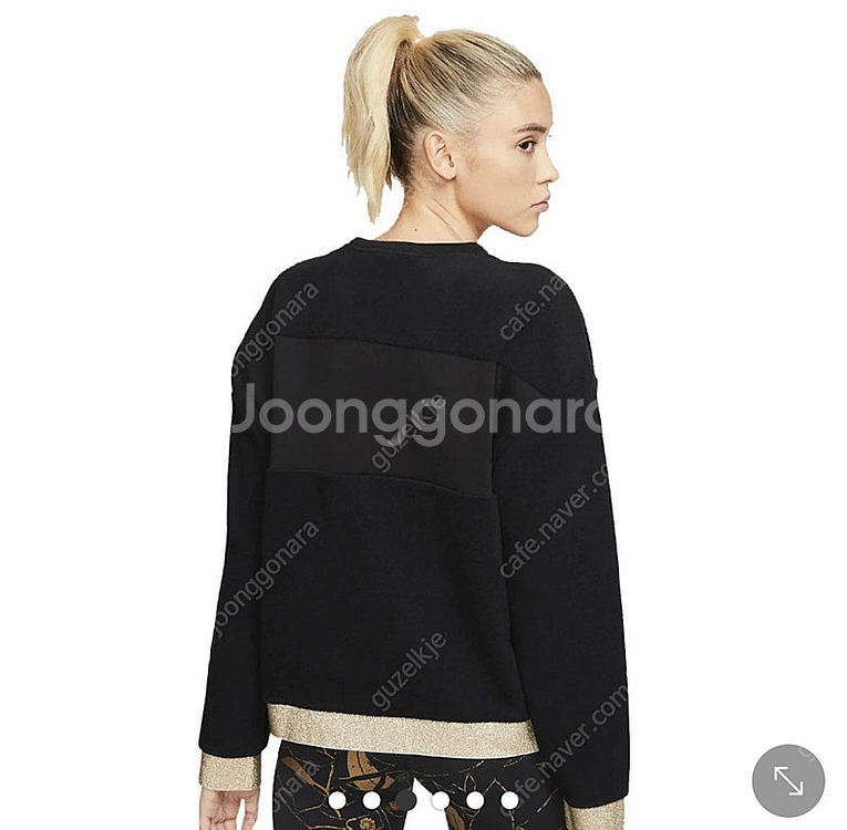 나이키 맨투맨 여성--2