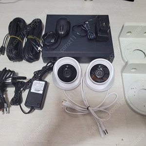 cctv 본체 카메라 2대 판매합니다.